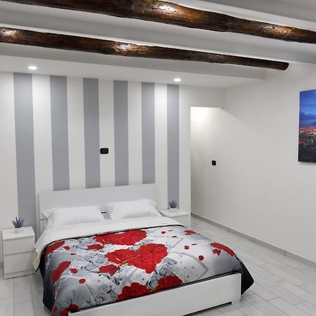 נאפולי Montesantogroup Holiday House מראה חיצוני תמונה